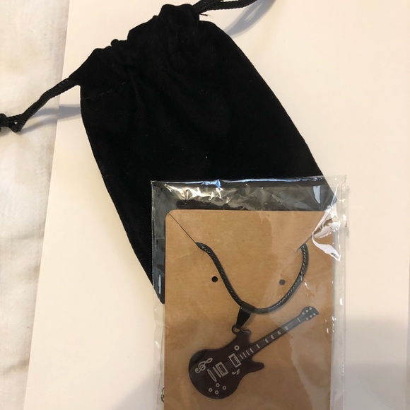 Electric Guitar on leather 18” necklace - Picture 5 of 6